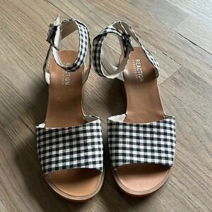 KENNETH Cole Reaction black and white Sandal, 6